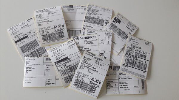 ein Stapel Abholscheine